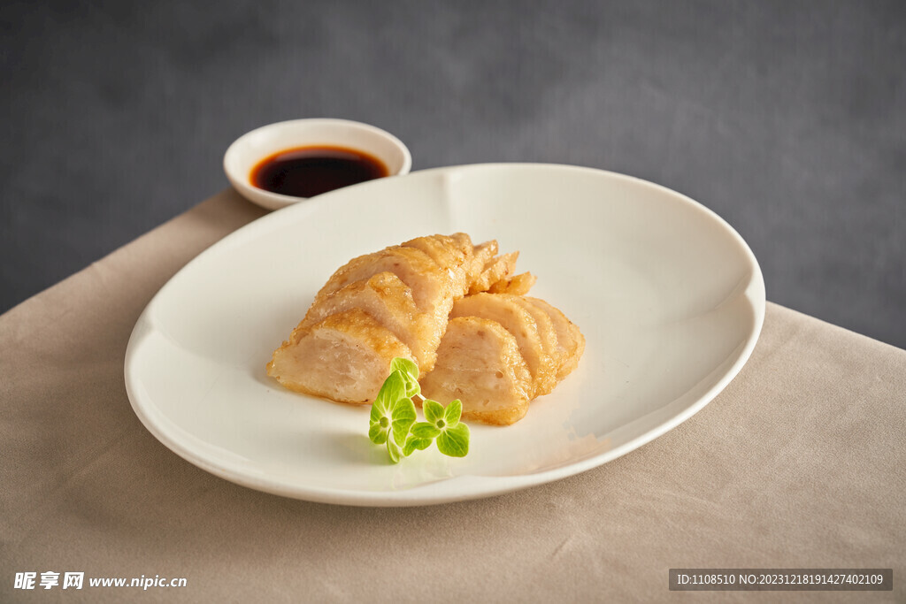 摄影餐饮美食鱼肉饼