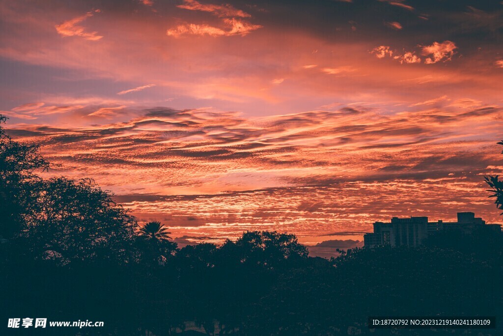 夕阳晚霞图片
