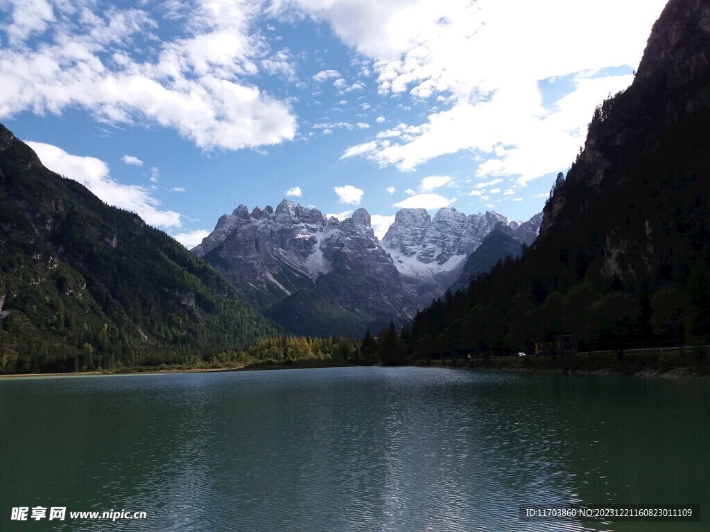 河边风景