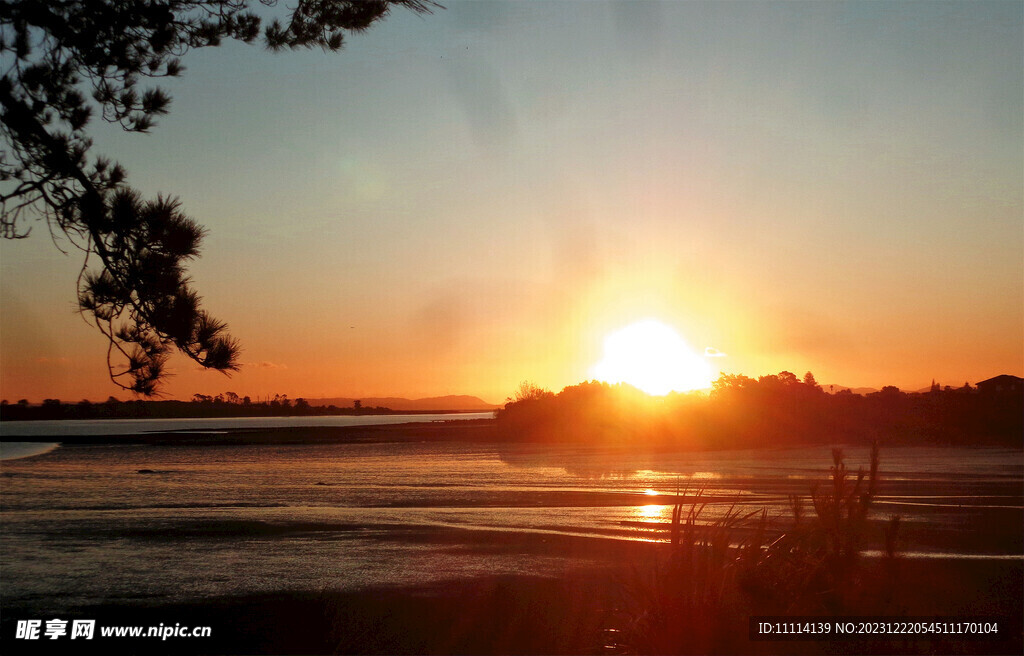 海滨夕阳风景