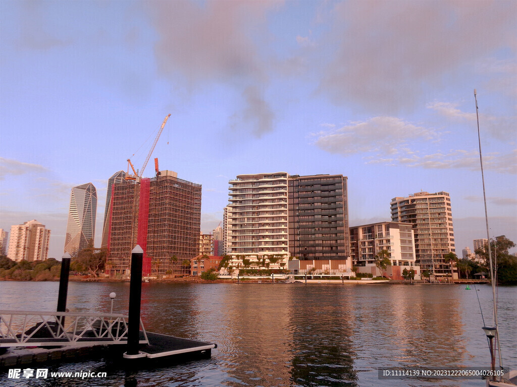 傍晚黄金海岸城市风景