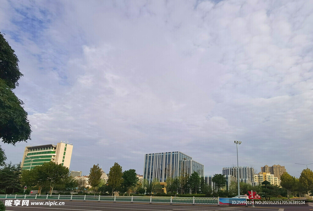 城市天空 