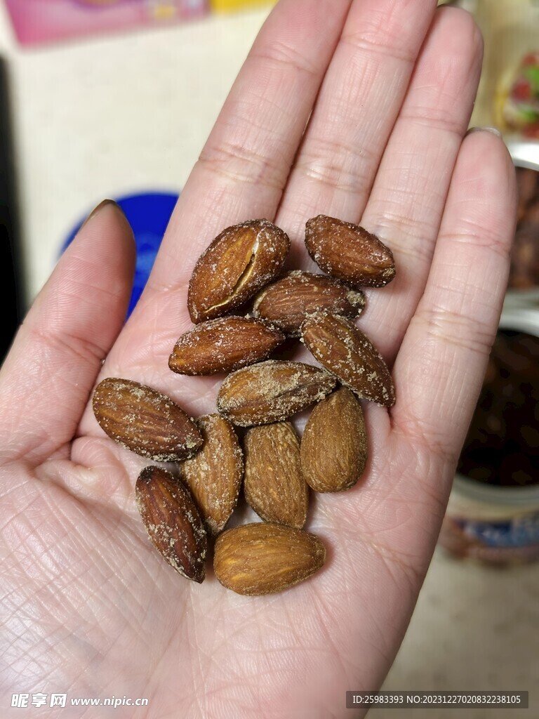 巴旦木仁