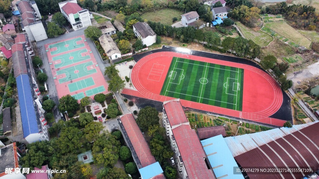 乡村学校操场