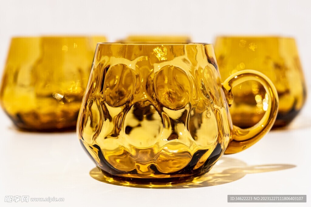 啤酒杯