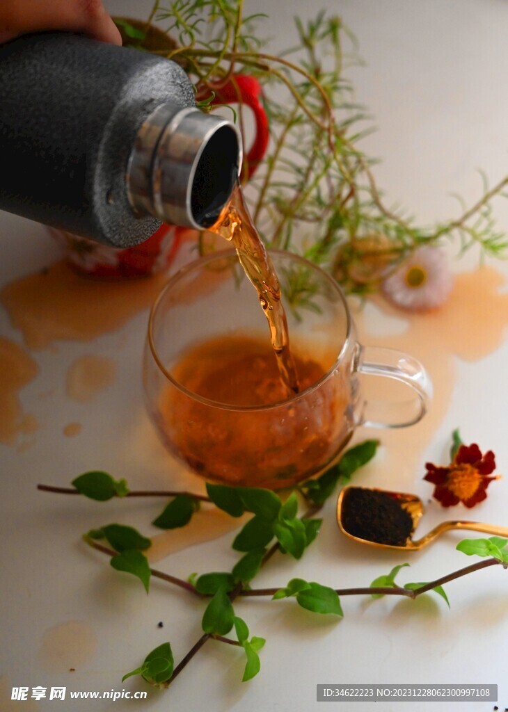 倒茶