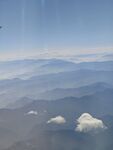 崇山峻岭