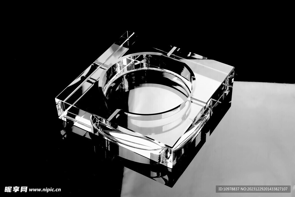 透明玻璃烟灰缸