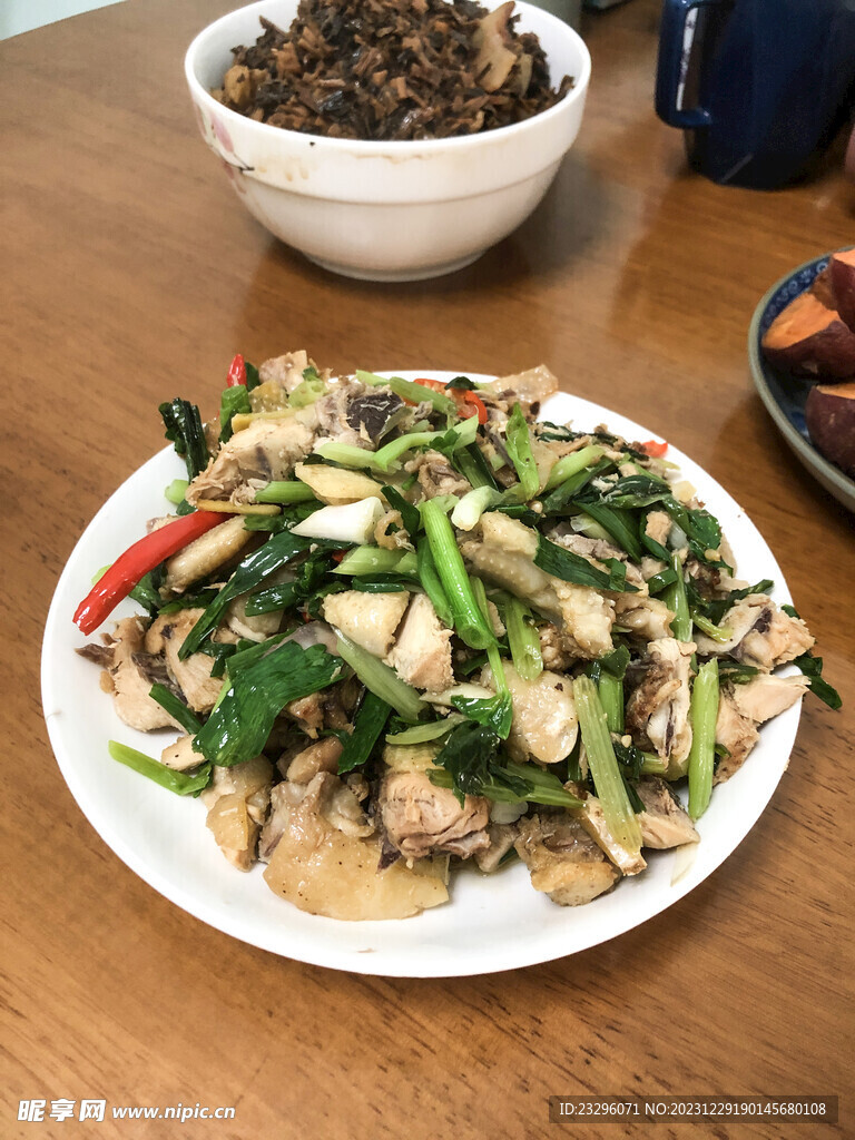 炒鸡肉