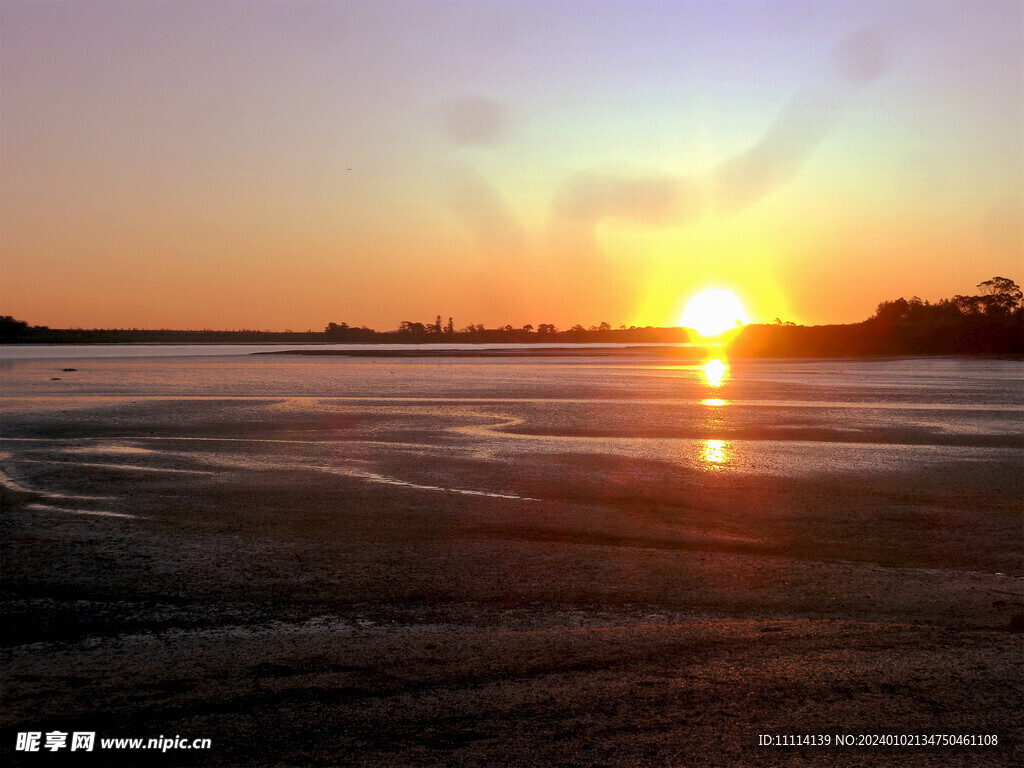 海滨夕阳风光