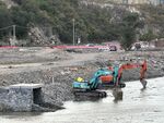河流清淤施工现场