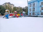 幼儿园雪景