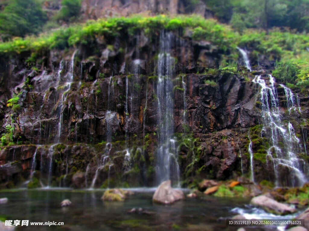 瀑布风景