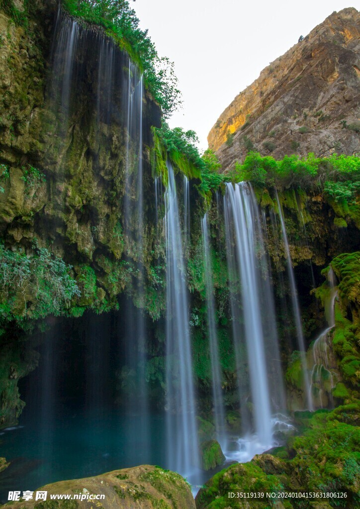 瀑布风景