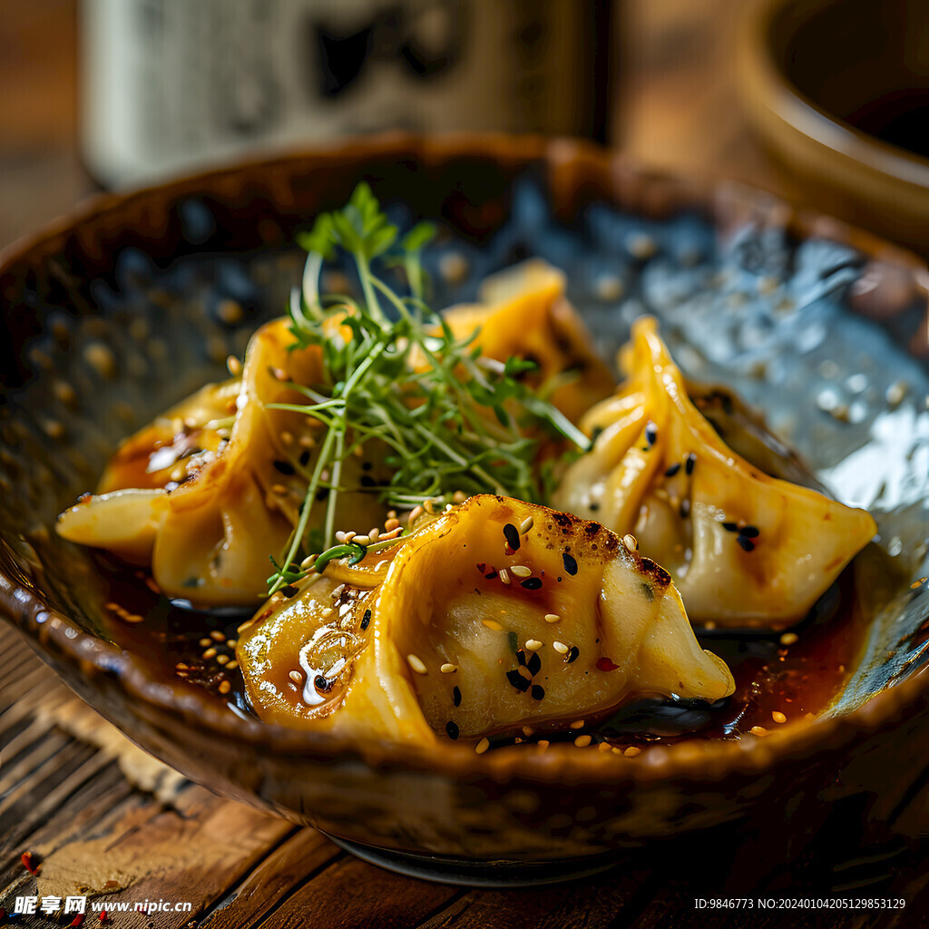 红油水饺