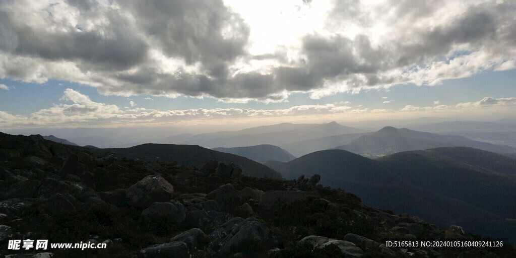 惠林顿山