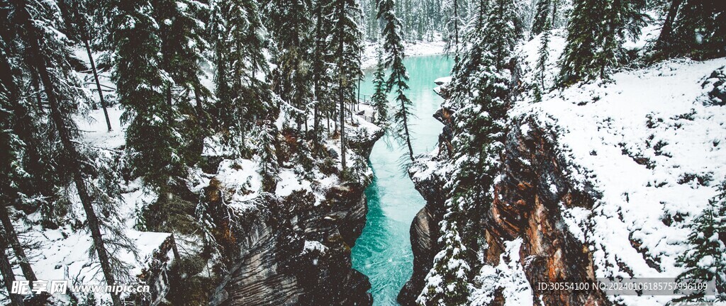 雪山山脉图片