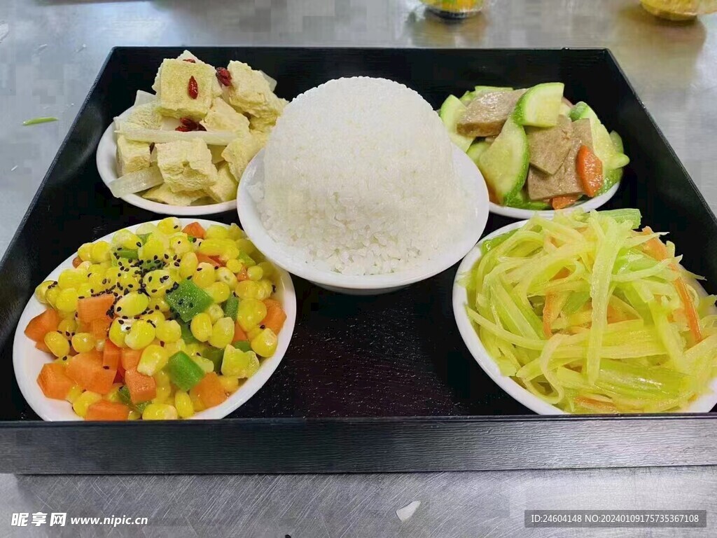 员工餐