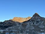 雪后的山