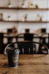 黑色咖啡杯