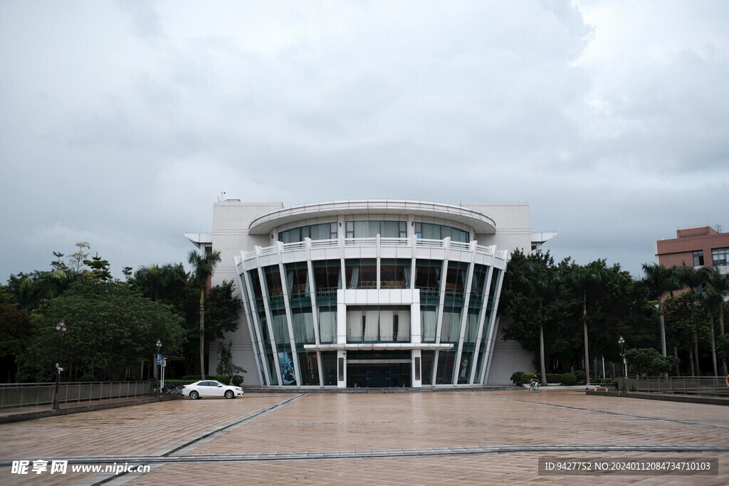 中山大学新闻传播学院