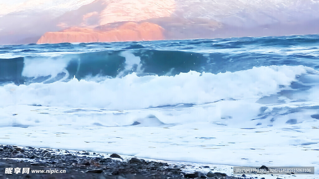 海浪拍岸