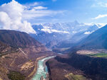美丽湖泊山峰森林风景图片