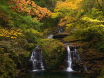 美丽湖泊山峰森林风景图片