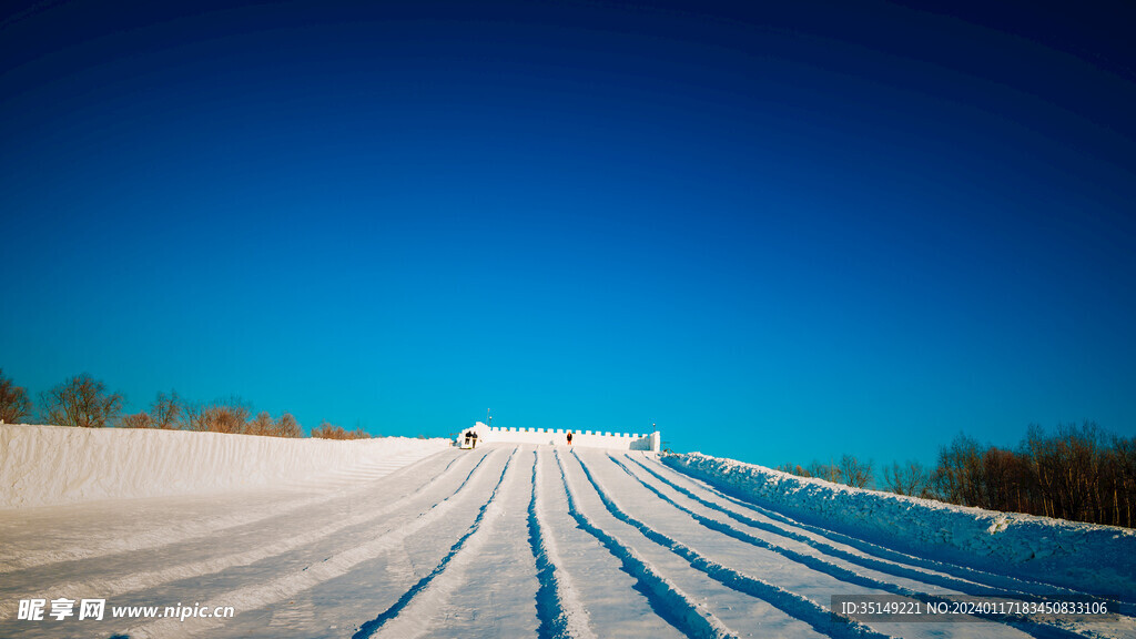 兰西南山冰雪