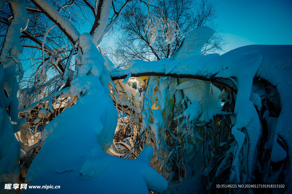 兰西南山冰雪