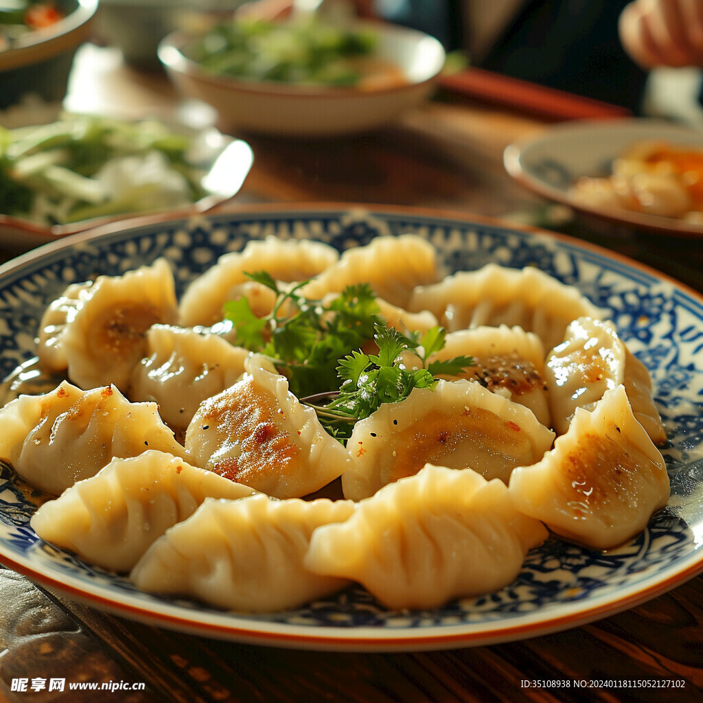 年夜饭煎饺美食