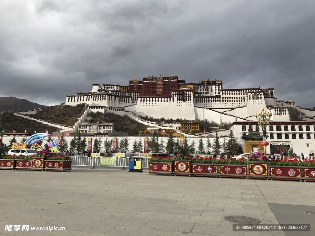 布达拉宫广场图片