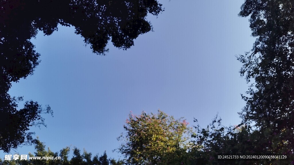 江边天空景