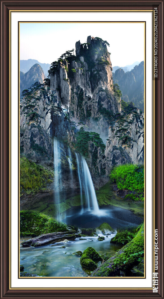 客厅山水画 