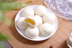 港式奶黄包