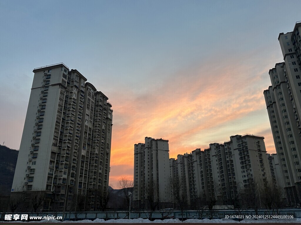 晚霞