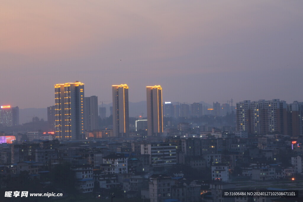 傍晚 城市夜景