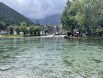 蓝月湖水