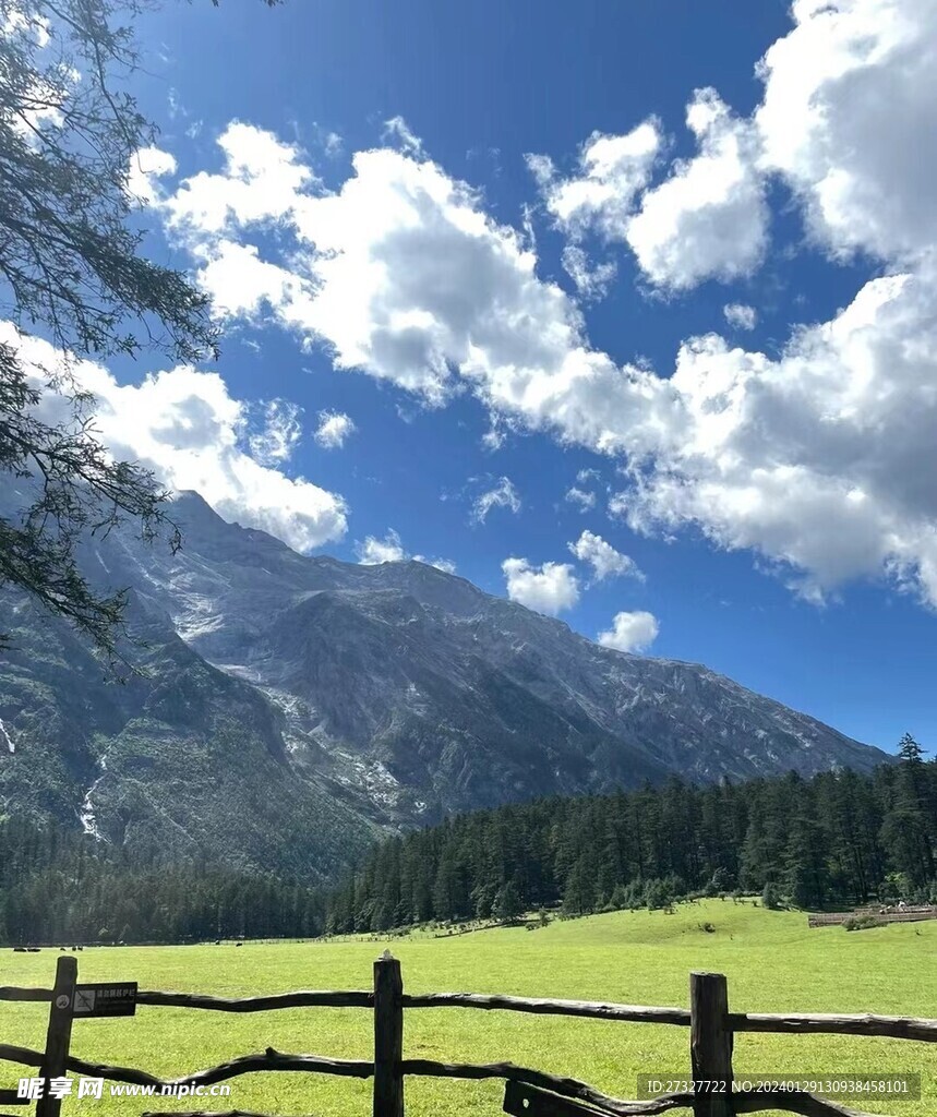 玉龙雪山