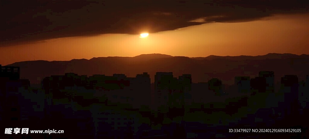 太原西山夕阳落日