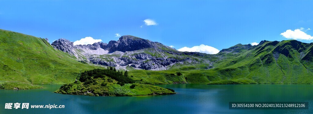 美丽湖泊山峰森林风景图片