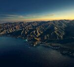 美丽湖泊山峰森林风景图片