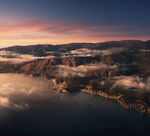 美丽湖泊山峰森林风景图片