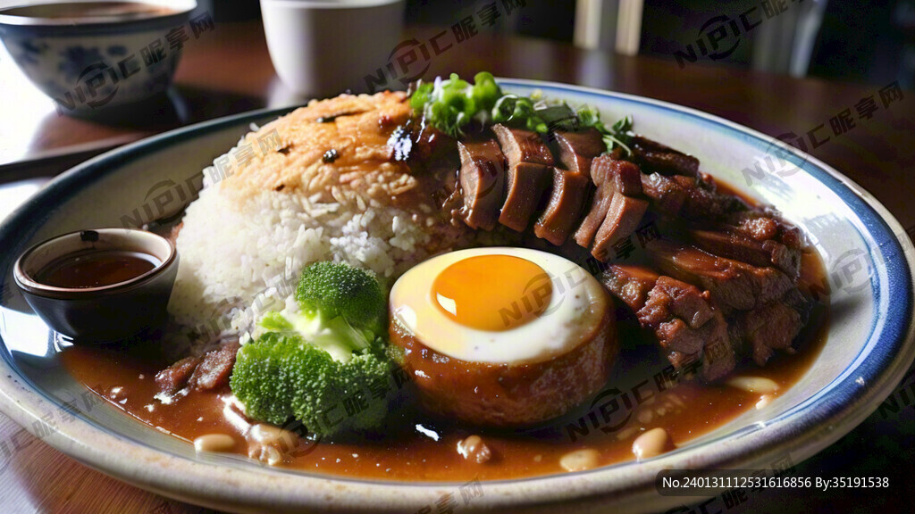 招牌卤肉饭
