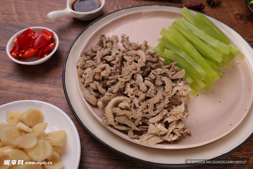 青笋莴炒牛肉