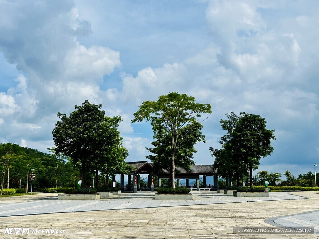 天空