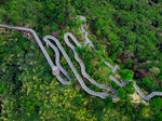 美丽湖泊山峰森林风景图片