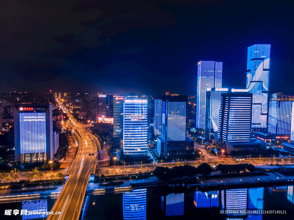 城市建筑夜景图片