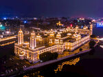 城市建筑夜景图片