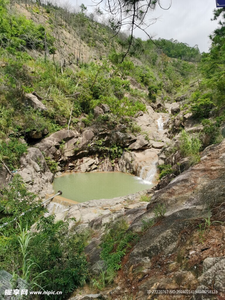 瀑布 山水 山地  山林